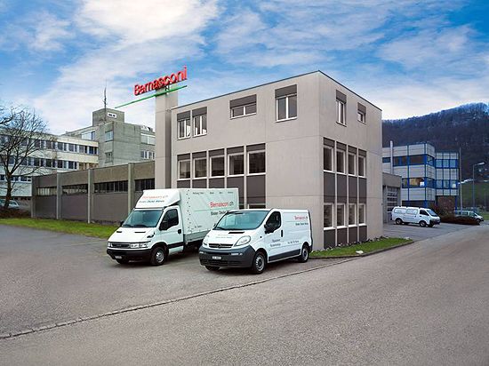 Bernasconi Boden Decke Wände